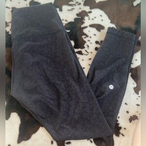 Lululemon Wunder Train 25” size 8 black print EUC